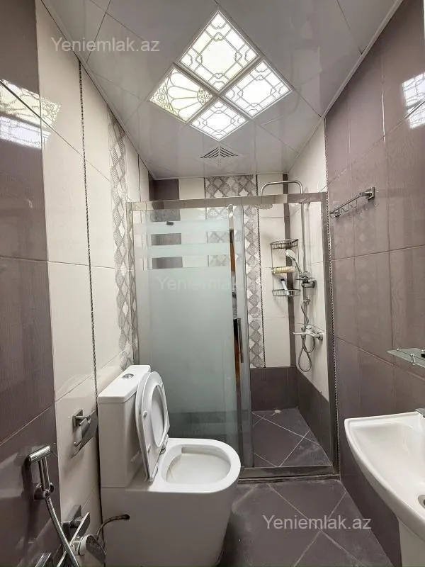 Satılır 3 otaqlı yeni tikili 120 m²