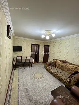 Satılır 2 otaqlı köhnə tikili 48 m² — Sumqayıt, 8-ci mikrorayon 2 otaq 48.00 m²