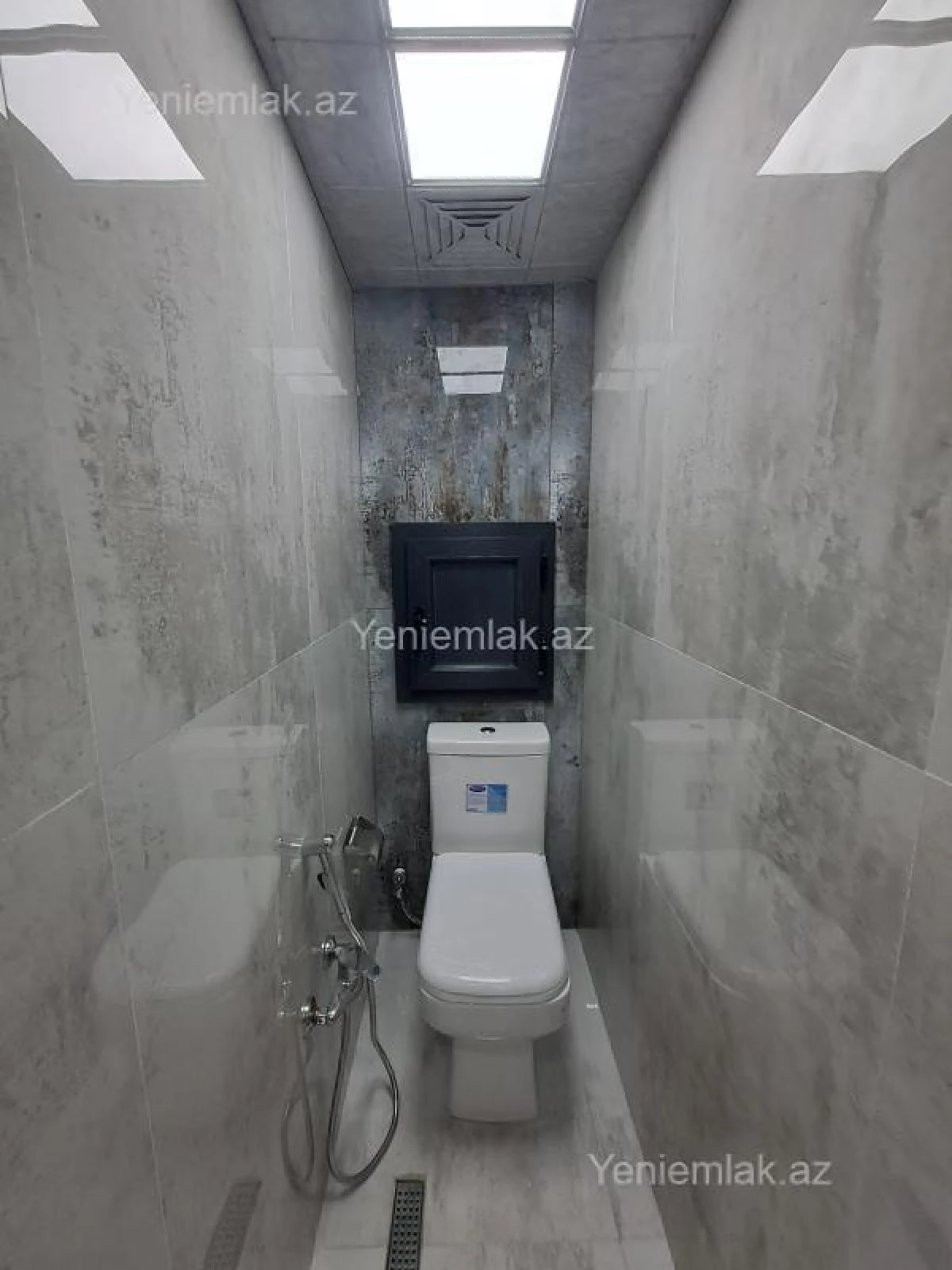 Satılır 3 otaqlı köhnə tikili 80 m²