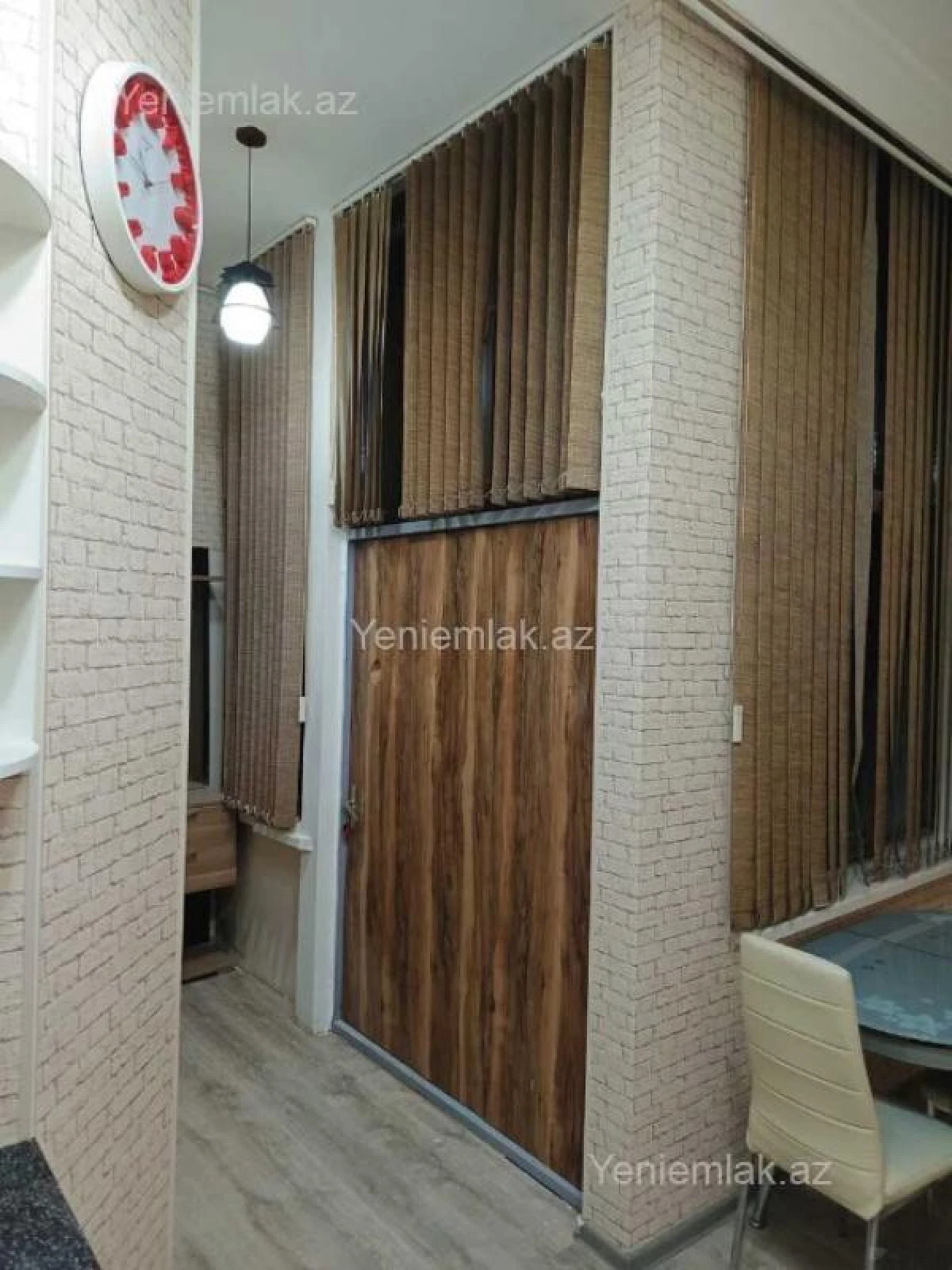 Satılır 2 otaqlı köhnə tikili 55 m²