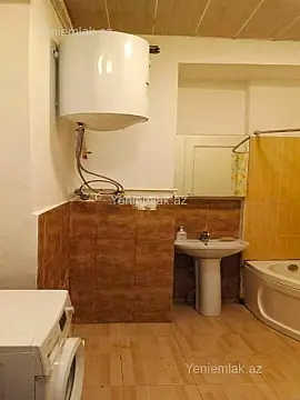 Satılır 2 otaqlı köhnə tikili 55 m²