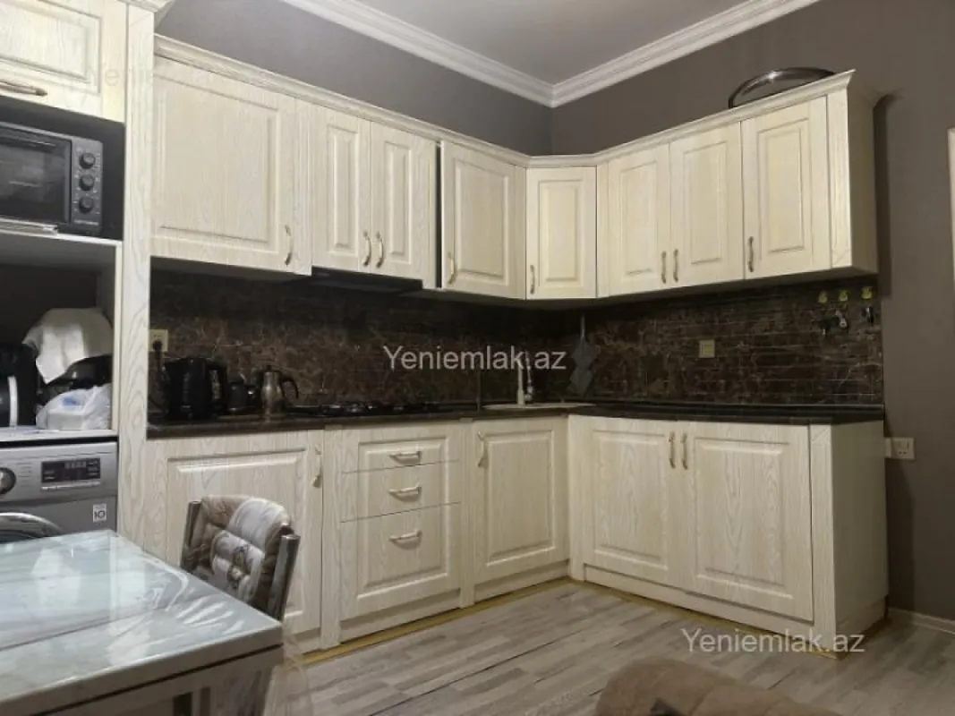 Satılır 4 otaqlı yeni tikili 157 m²
