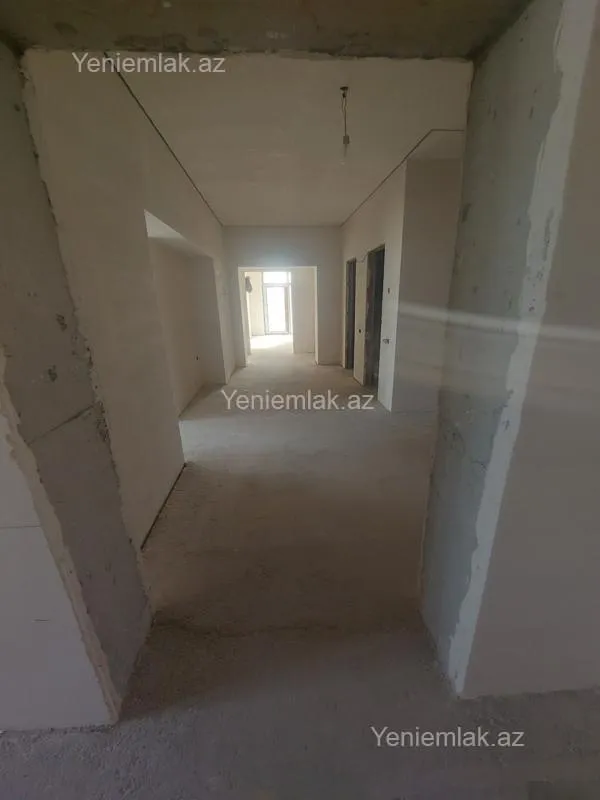 Satılır 3 otaqlı yeni tikili 136.4 m²