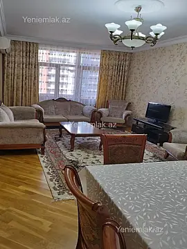 Satılır 3 otaqlı yeni tikili 125 m²