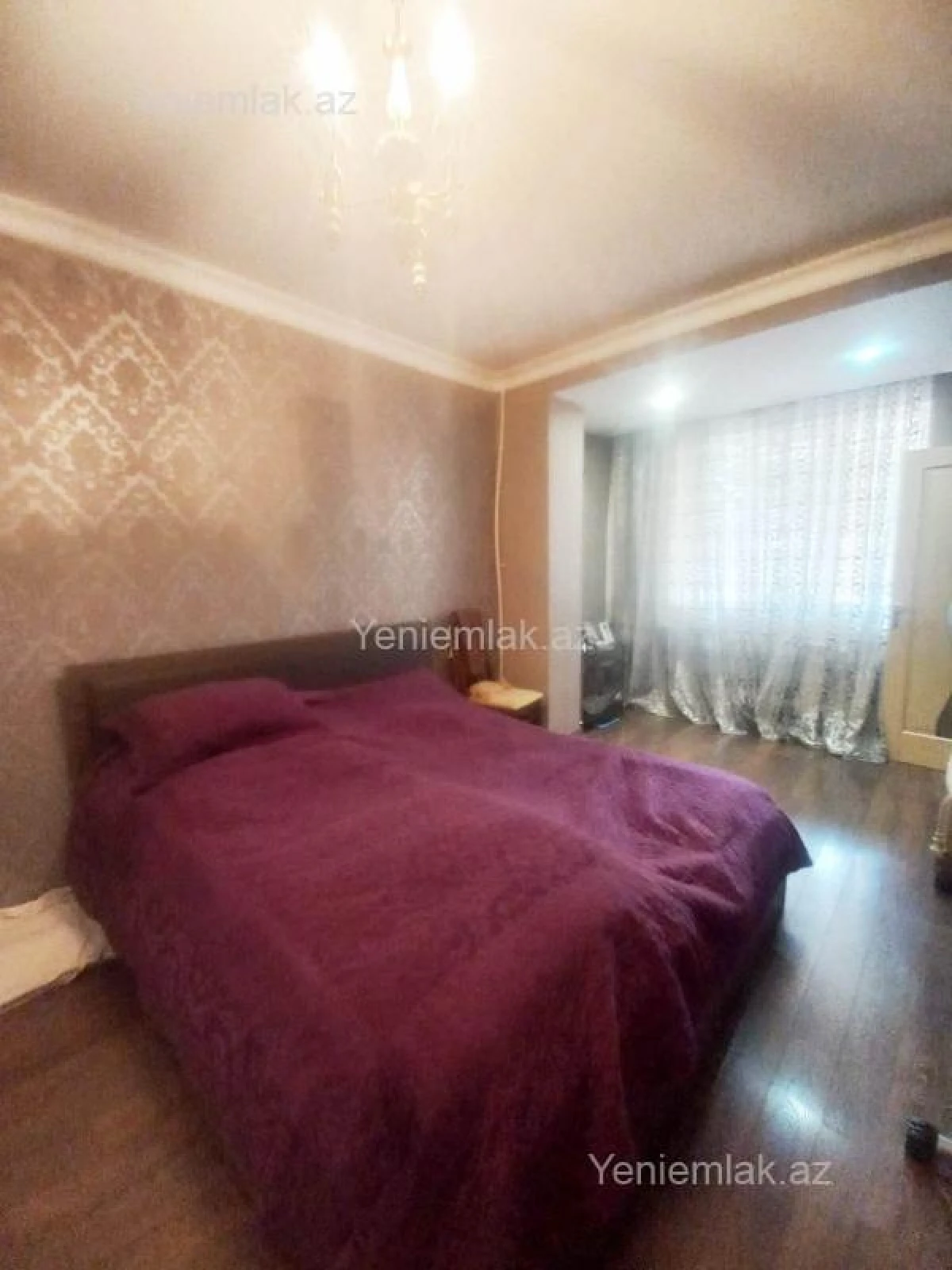 Satılır 4 otaqlı köhnə tikili 120 m²