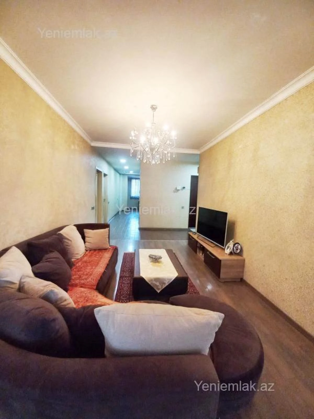 Satılır 4 otaqlı köhnə tikili 120 m²