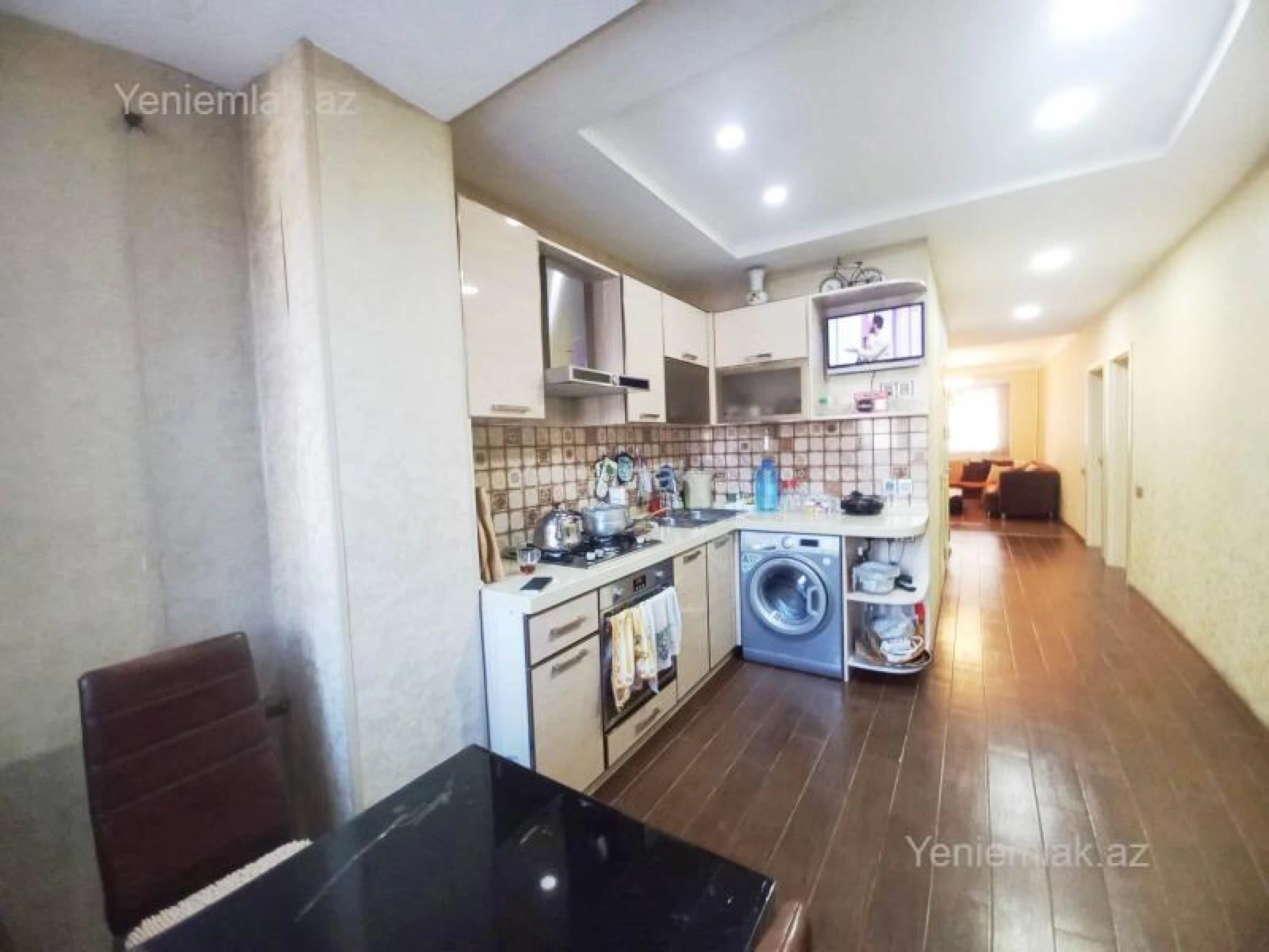 Satılır 4 otaqlı köhnə tikili 120 m²