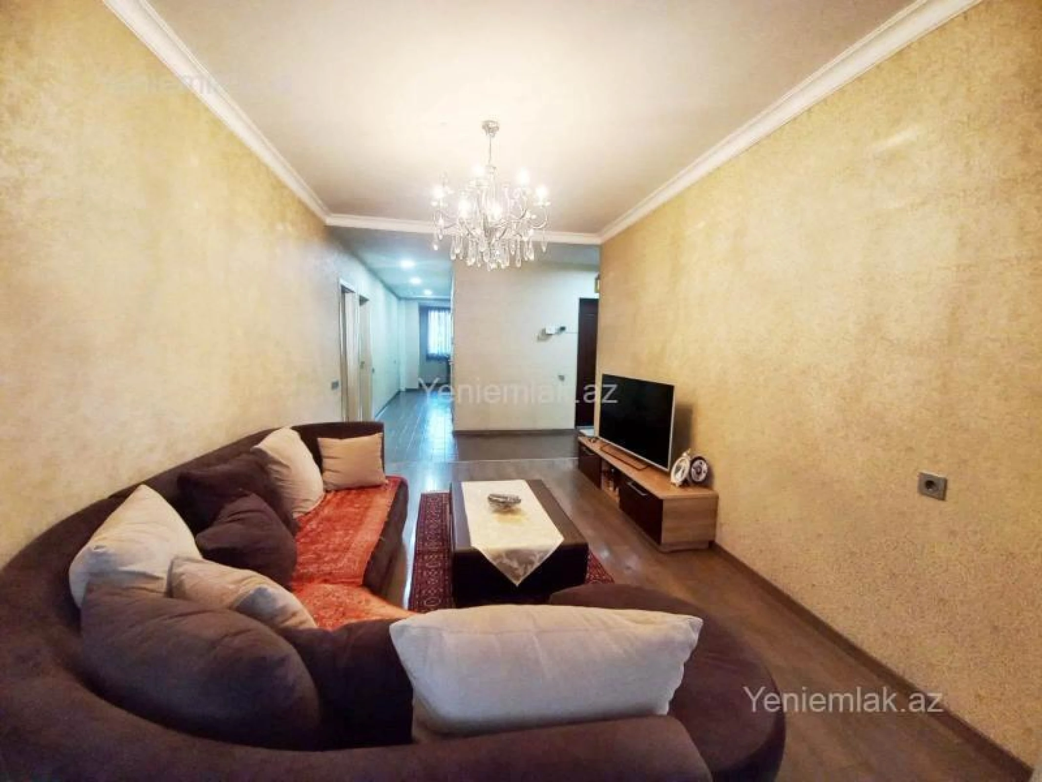 Satılır 4 otaqlı köhnə tikili 120 m²