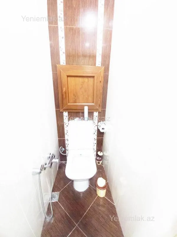 Satılır 4 otaqlı köhnə tikili 120 m²