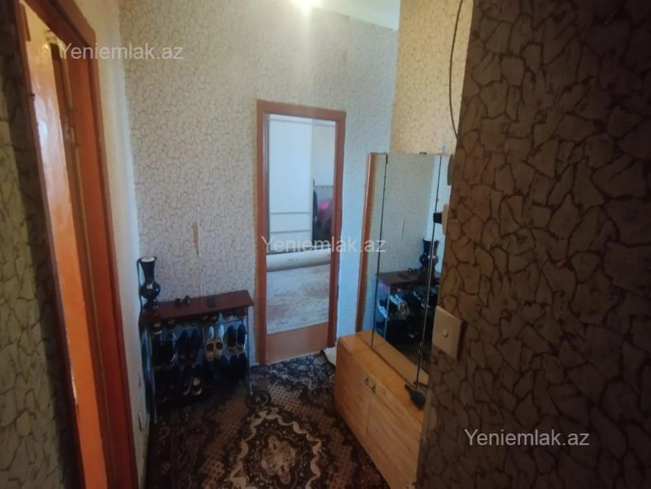 Satılır 2 otaqlı köhnə tikili 52 m²