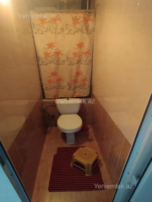 Satılır 2 otaqlı köhnə tikili 52 m²