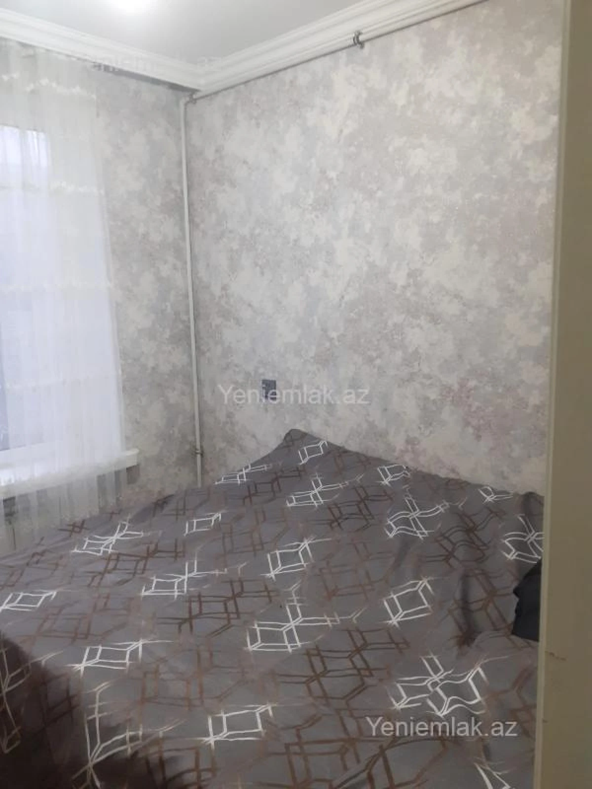 Satılır 2 otaqlı köhnə tikili 35 m²