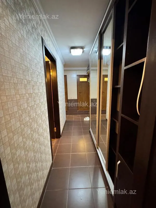 Satılır 2 otaqlı köhnə tikili 60 m²