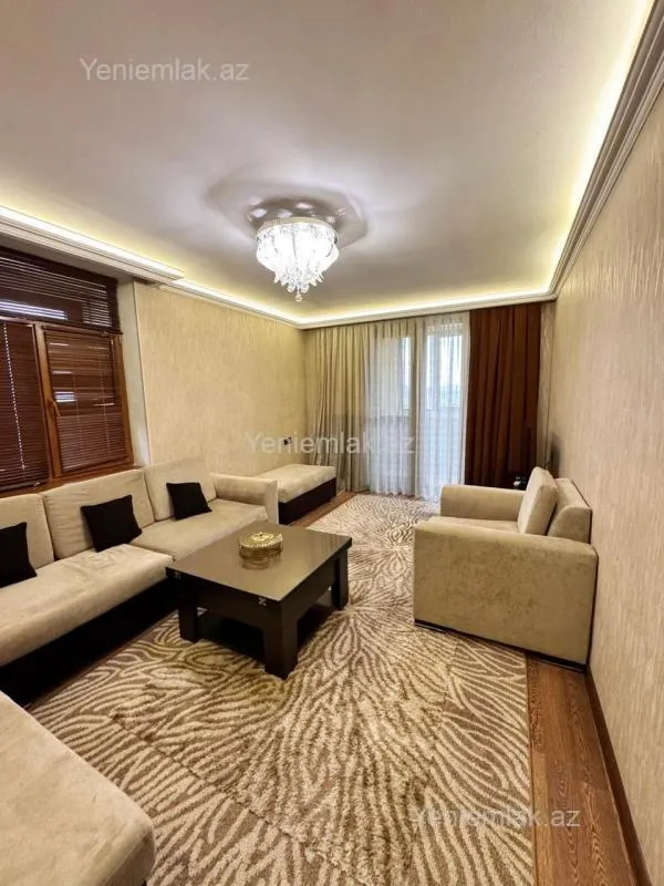 Satılır 2 otaqlı köhnə tikili 60 m²