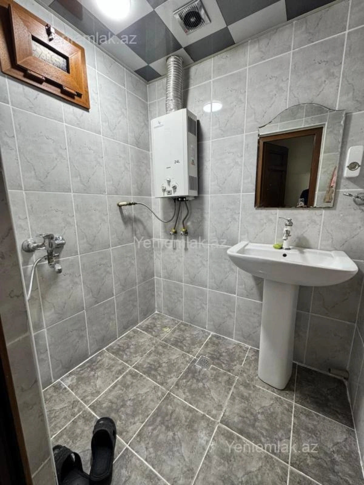 Satılır 2 otaqlı köhnə tikili 60 m²