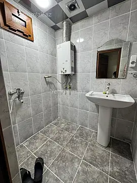 Satılır 2 otaqlı köhnə tikili 60 m²