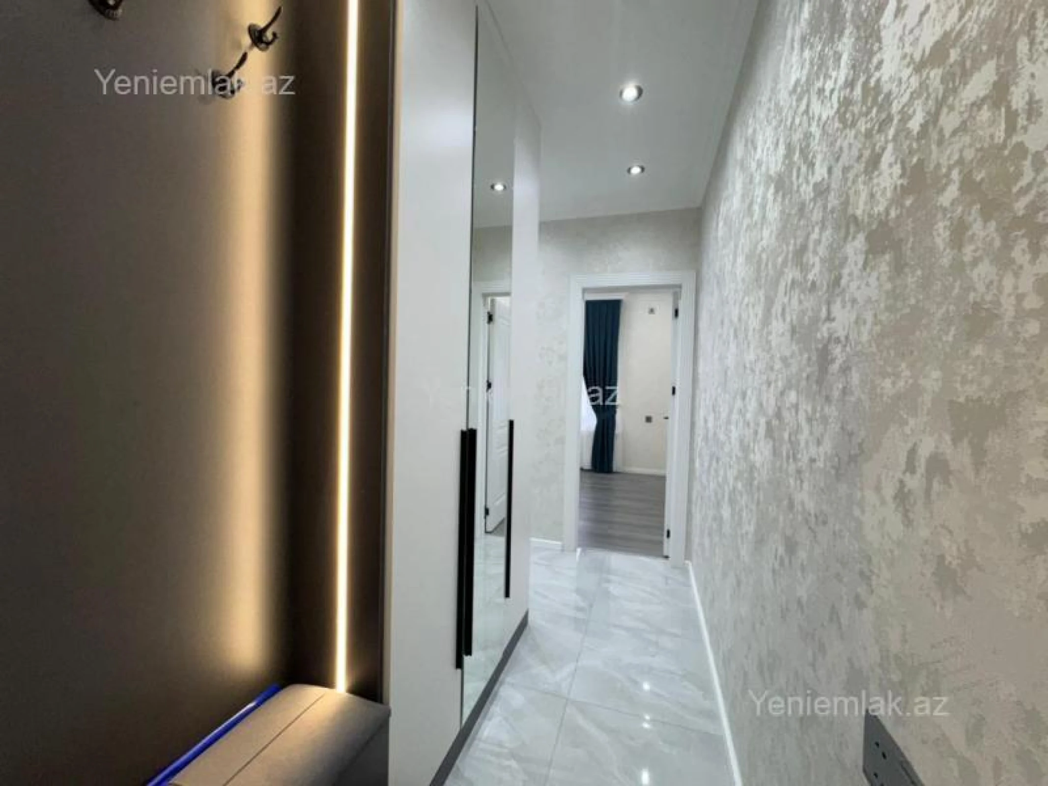 Satılır 2 otaqlı köhnə tikili 45 m²