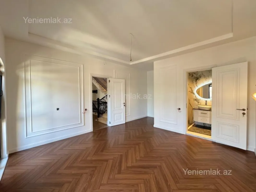 Satılır 7 otaqlı həyət evi 360 m²