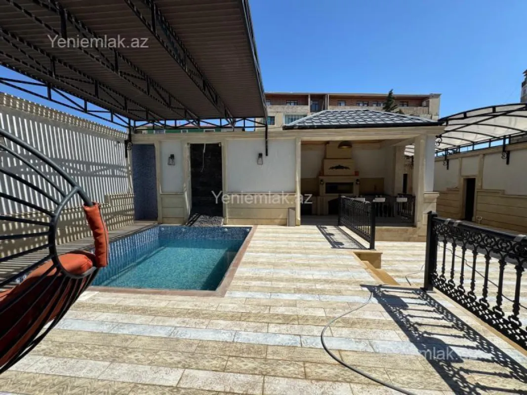 Satılır 7 otaqlı həyət evi 360 m²