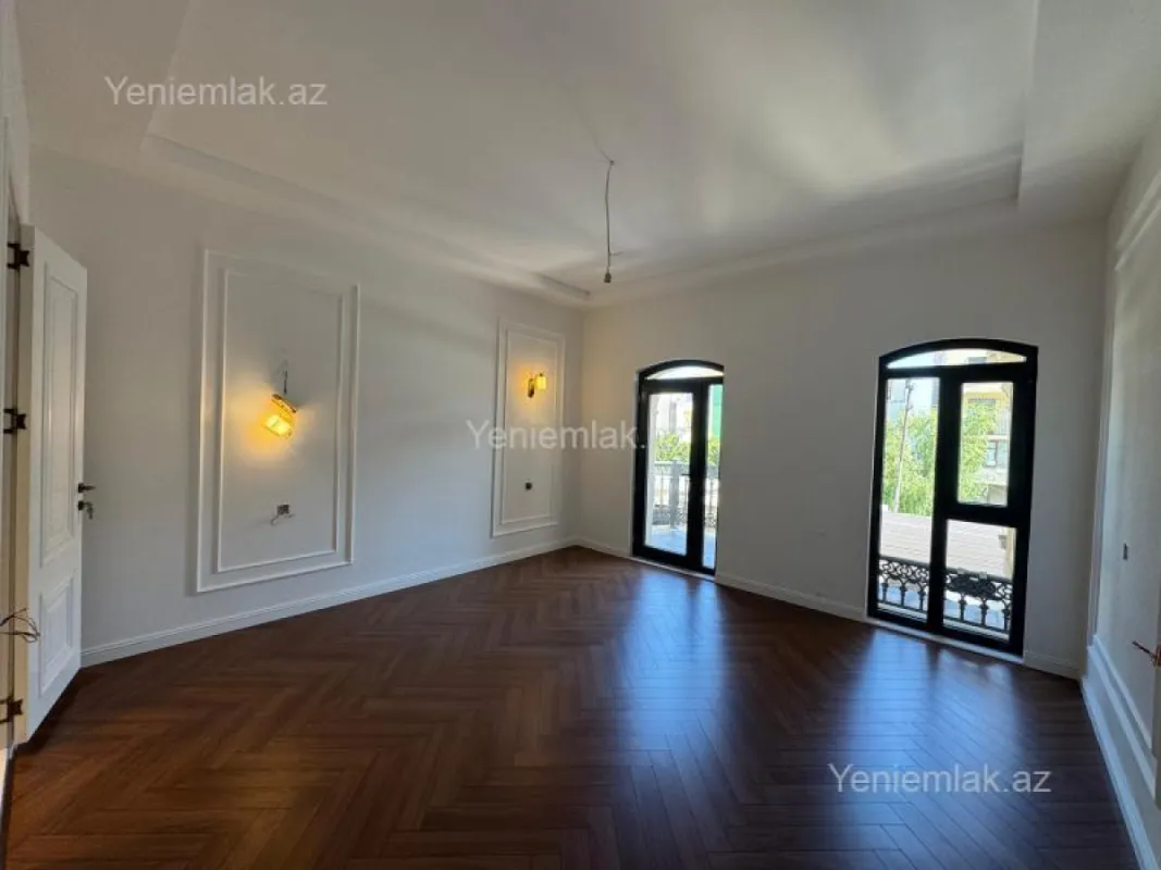 Satılır 7 otaqlı həyət evi 360 m²