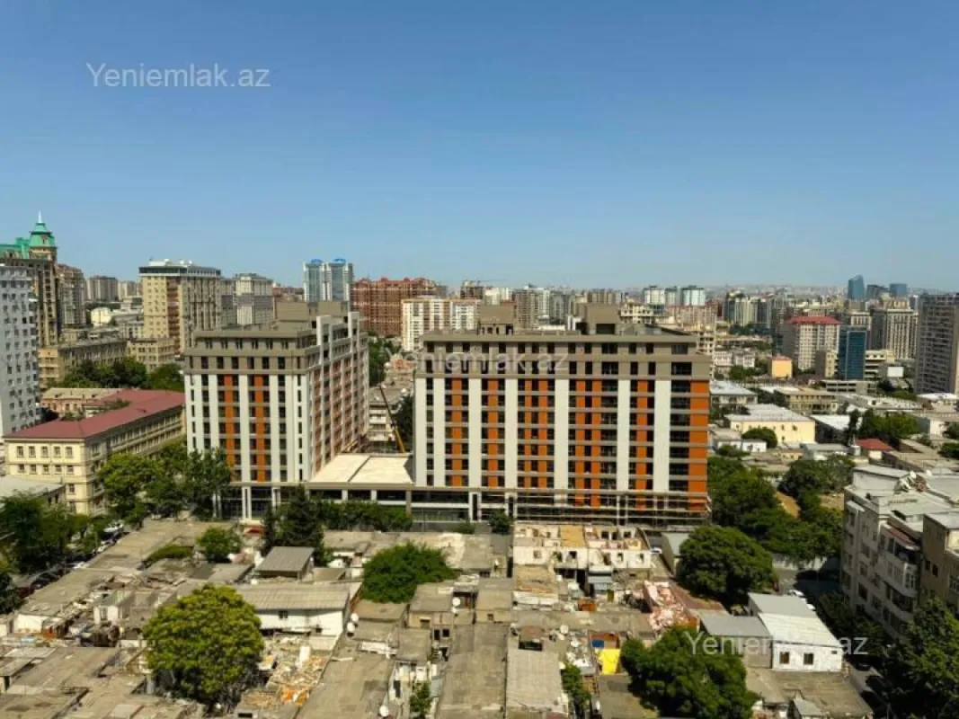 Satılır 3 otaqlı yeni tikili 165 m²