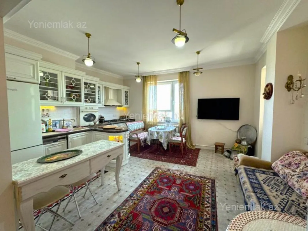 Satılır 3 otaqlı yeni tikili 165 m²