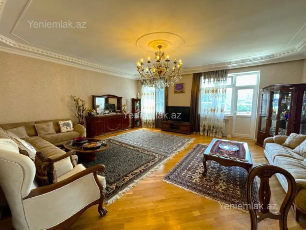 Satılır 3 otaqlı yeni tikili 165 m²