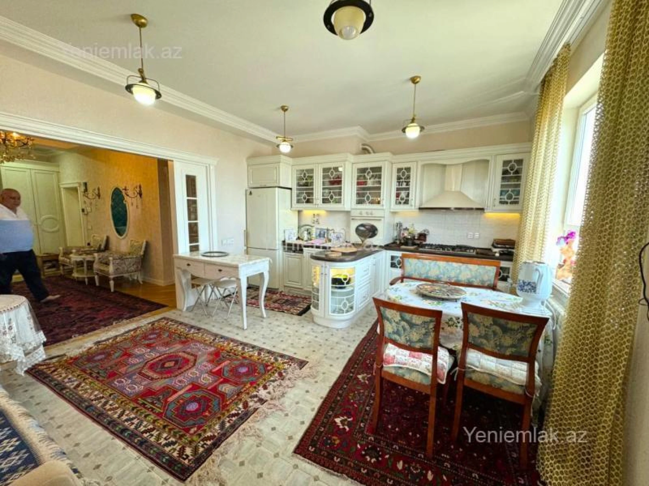 Satılır 3 otaqlı yeni tikili 165 m²