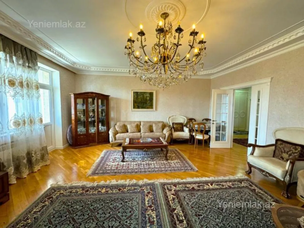 Satılır 3 otaqlı yeni tikili 165 m²