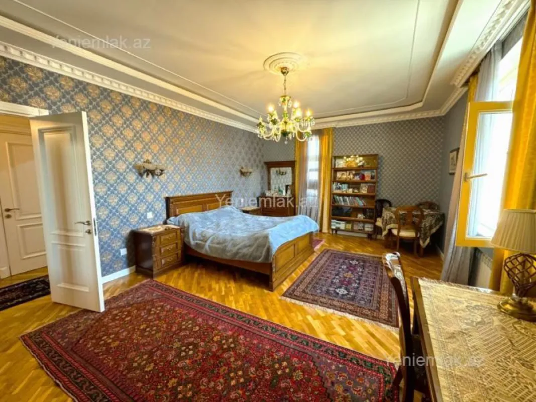 Satılır 3 otaqlı yeni tikili 165 m²