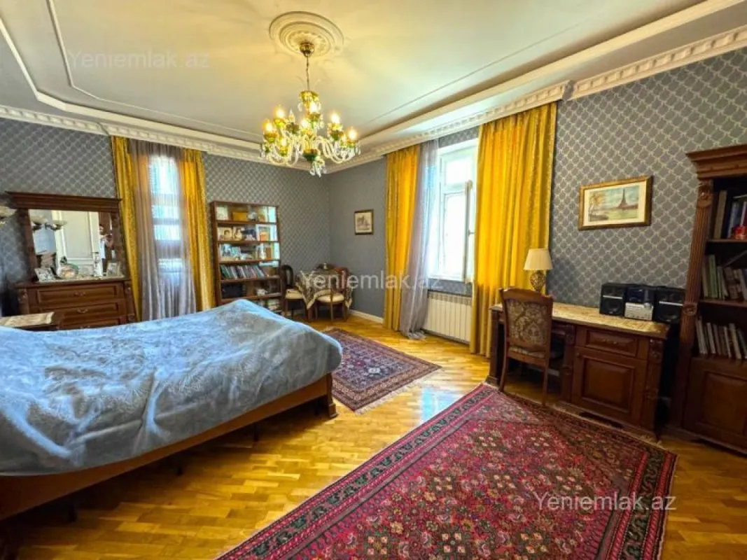 Satılır 3 otaqlı yeni tikili 165 m²