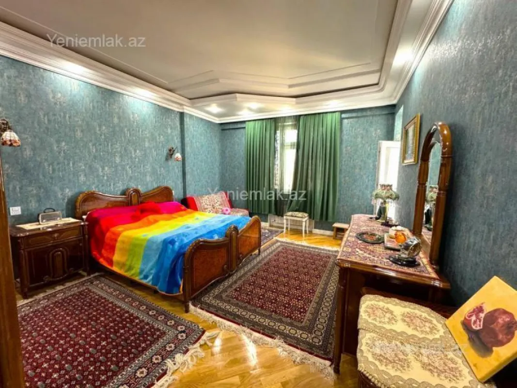 Satılır 3 otaqlı yeni tikili 165 m²