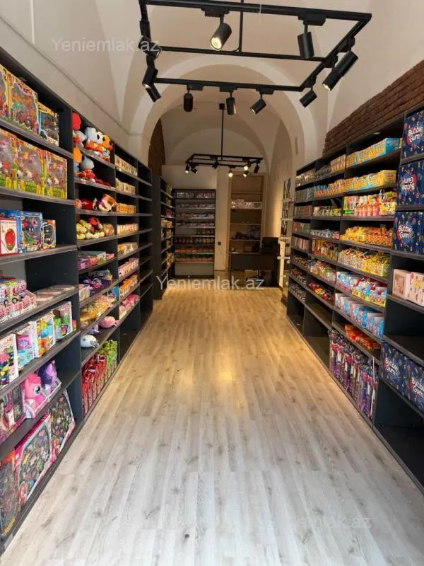 Satılır 1 otaqlı obyekt 42 m²