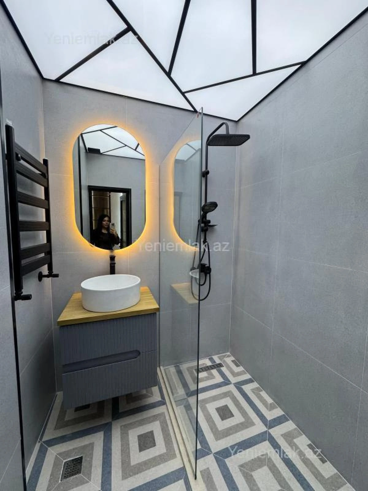 Satılır 3 otaqlı köhnə tikili 65 m²