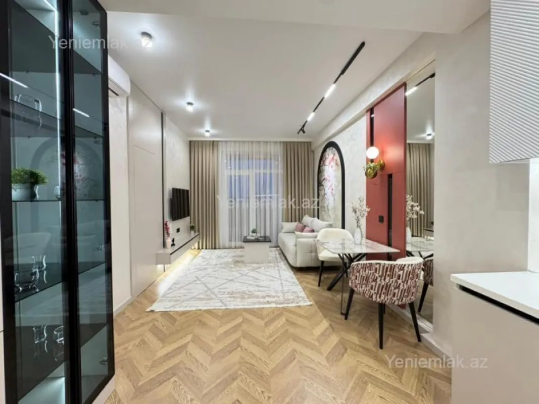 Satılır 3 otaqlı yeni tikili 70 m²