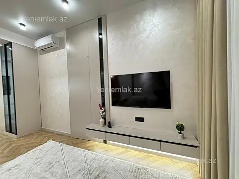 Satılır 3 otaqlı yeni tikili 70 m²