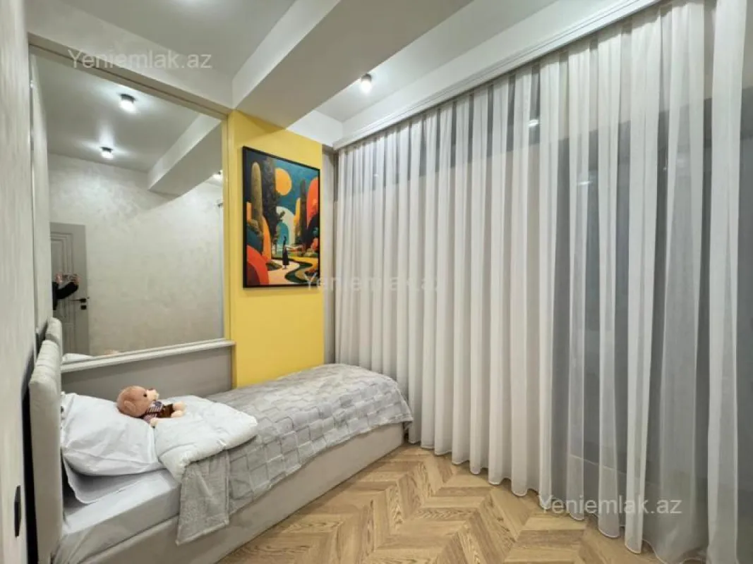 Satılır 3 otaqlı yeni tikili 70 m²