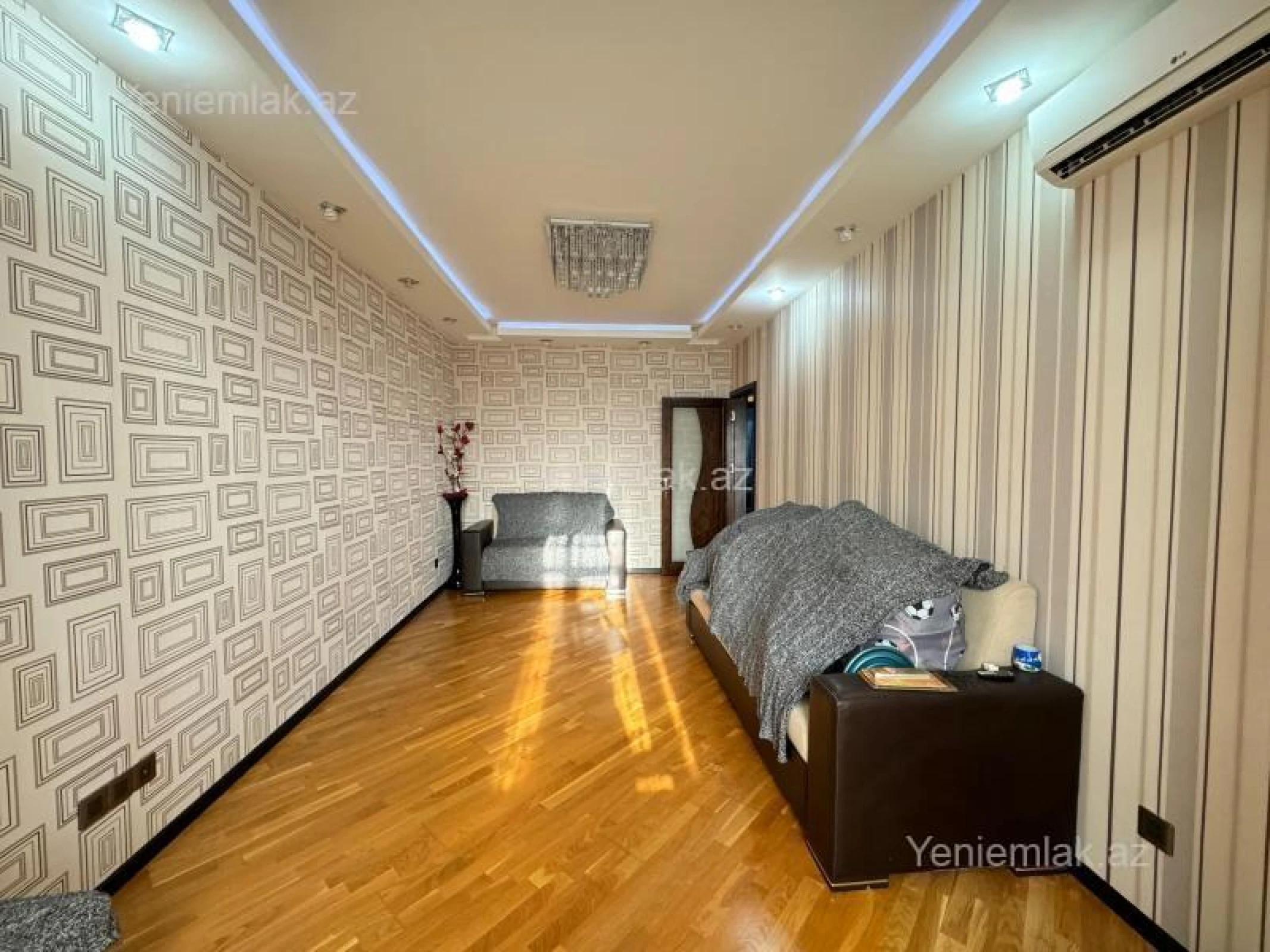 Satılır 3 otaqlı köhnə tikili 85 m²