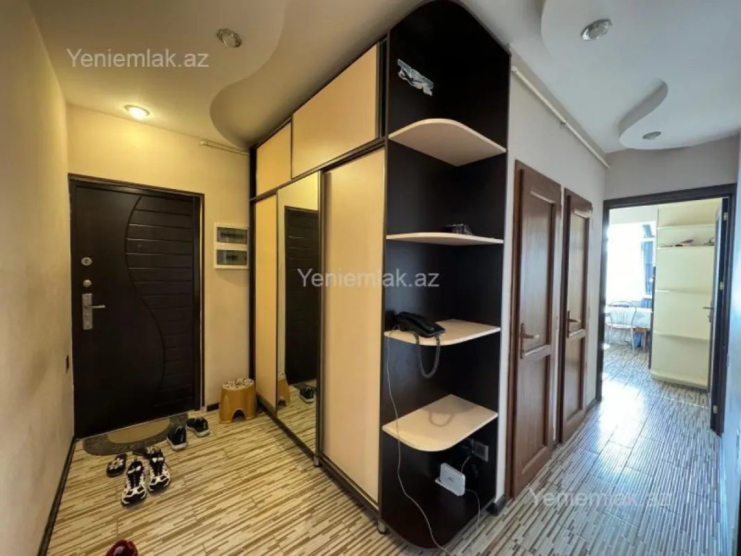 Satılır 3 otaqlı köhnə tikili 85 m²