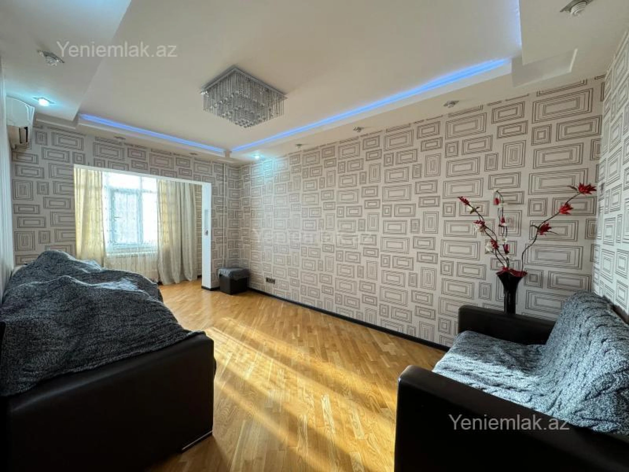 Satılır 3 otaqlı köhnə tikili 85 m²