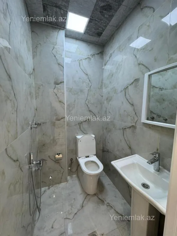 Satılır 3 otaqlı yeni tikili 105 m²