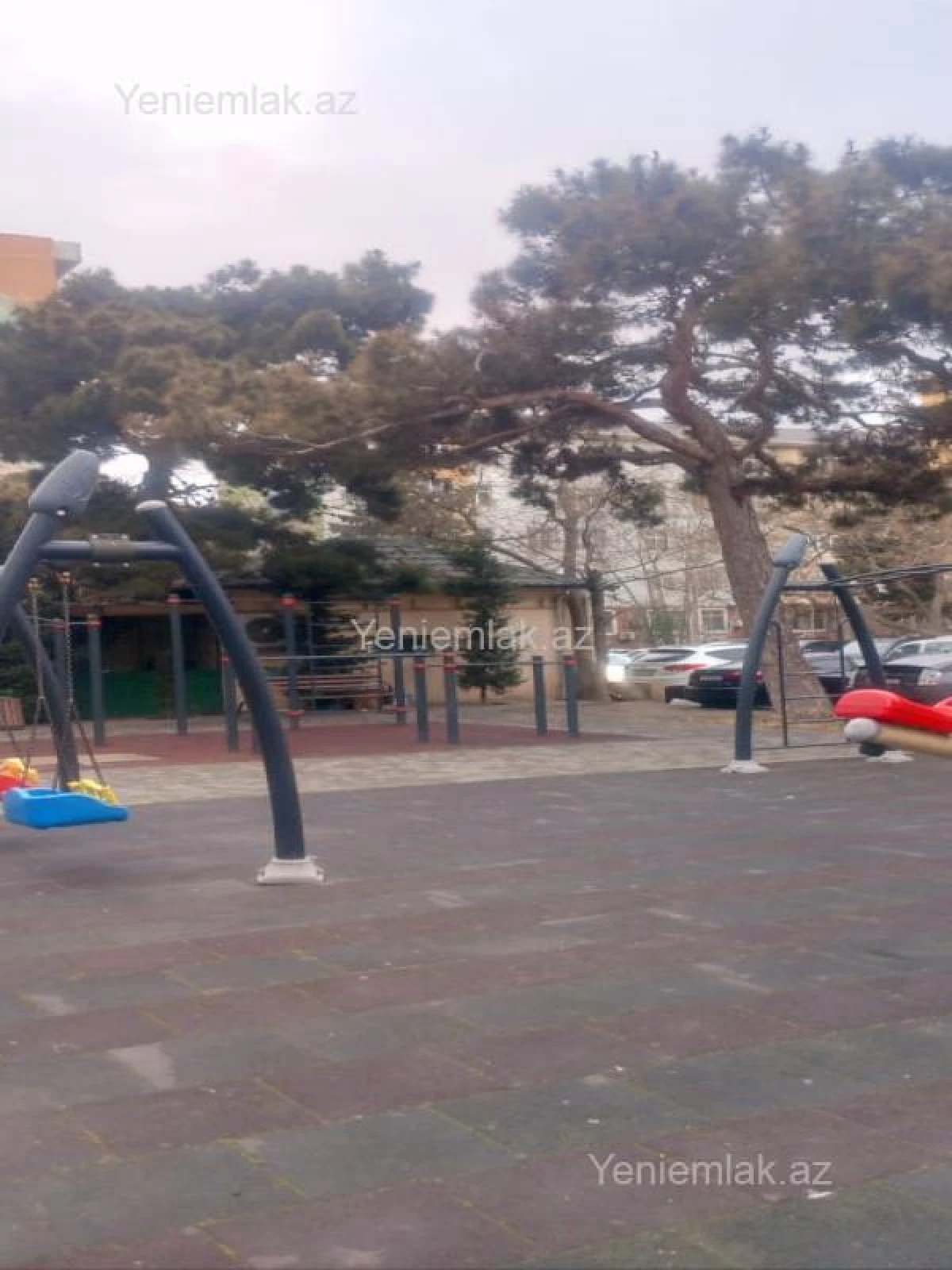 Satılır 2 otaqlı köhnə tikili 65 m²