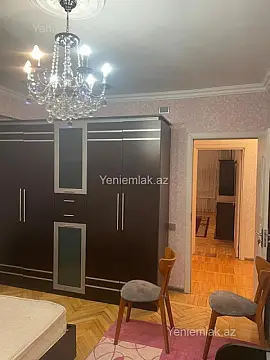 Satılır 2 otaqlı köhnə tikili 65 m²