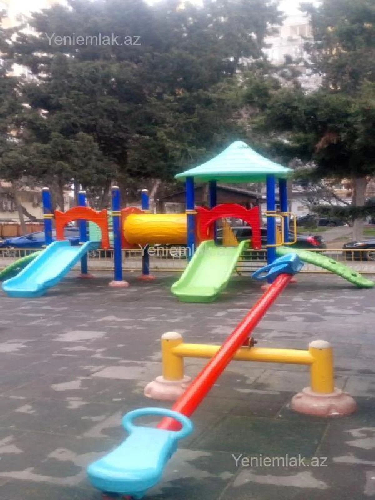 Satılır 2 otaqlı köhnə tikili 65 m²