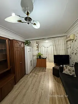 Satılır 2 otaqlı köhnə tikili 40 m²