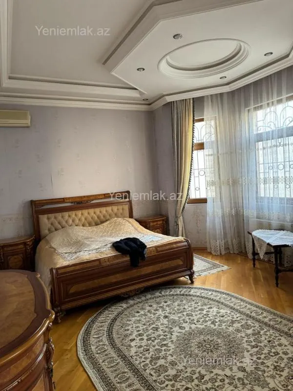 Satılır 7 otaqlı obyekt 370 m²