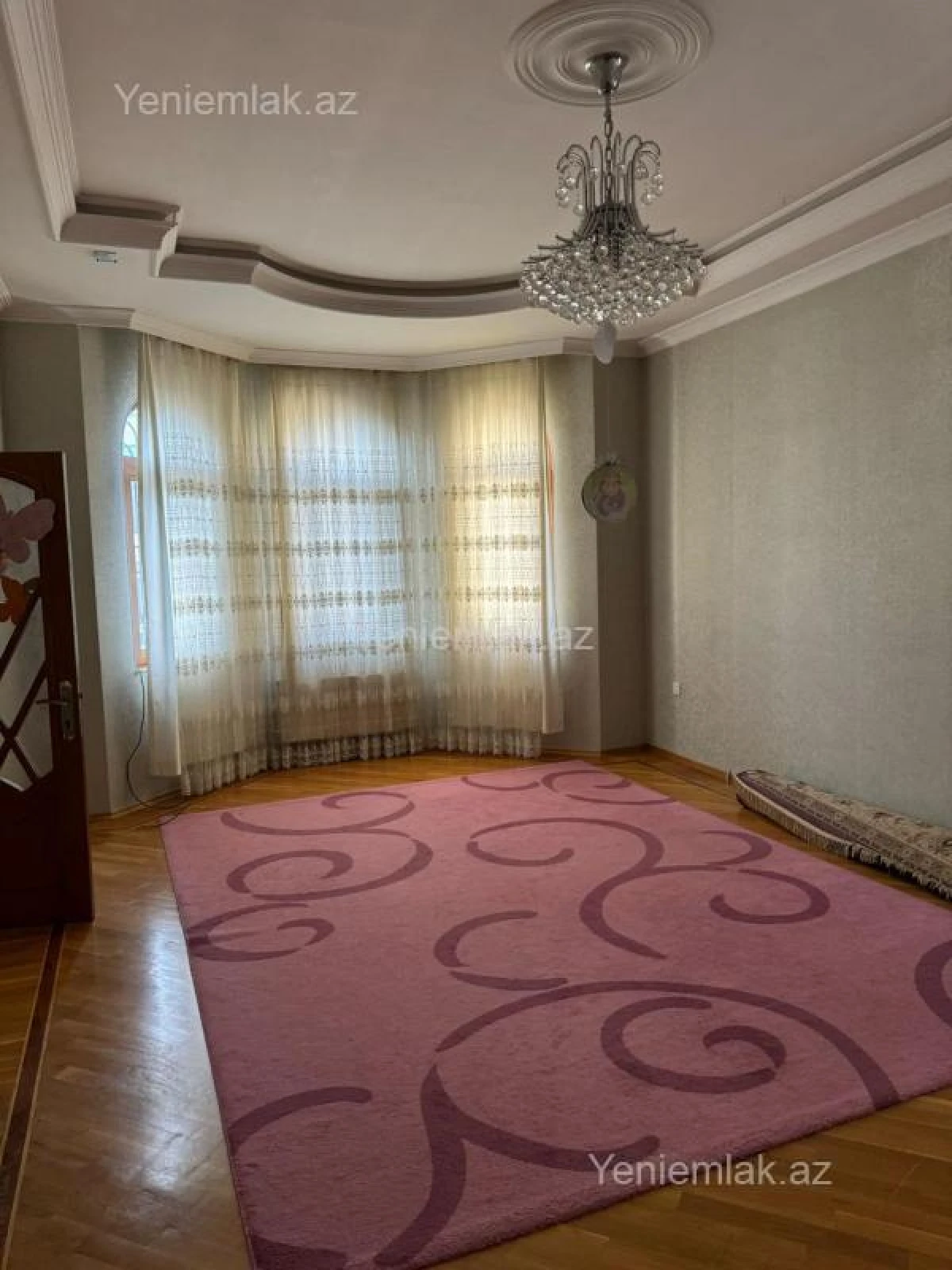 Satılır 7 otaqlı obyekt 370 m²