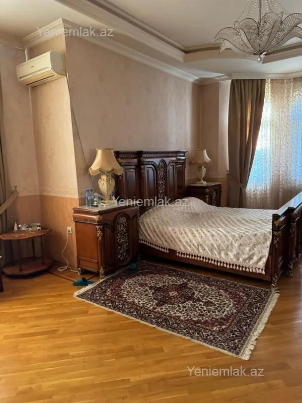 Satılır 7 otaqlı obyekt 370 m²