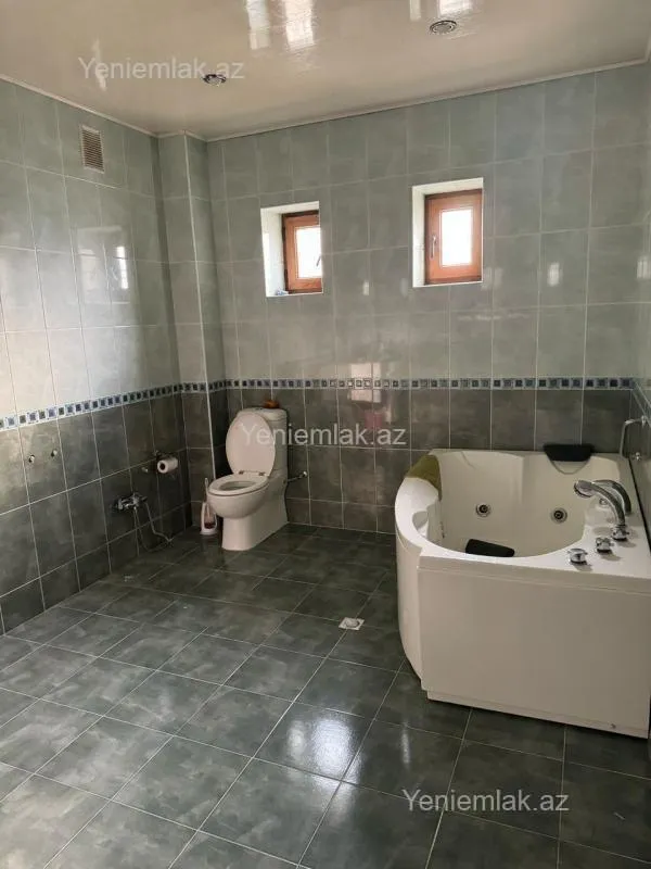 Satılır 7 otaqlı obyekt 370 m²