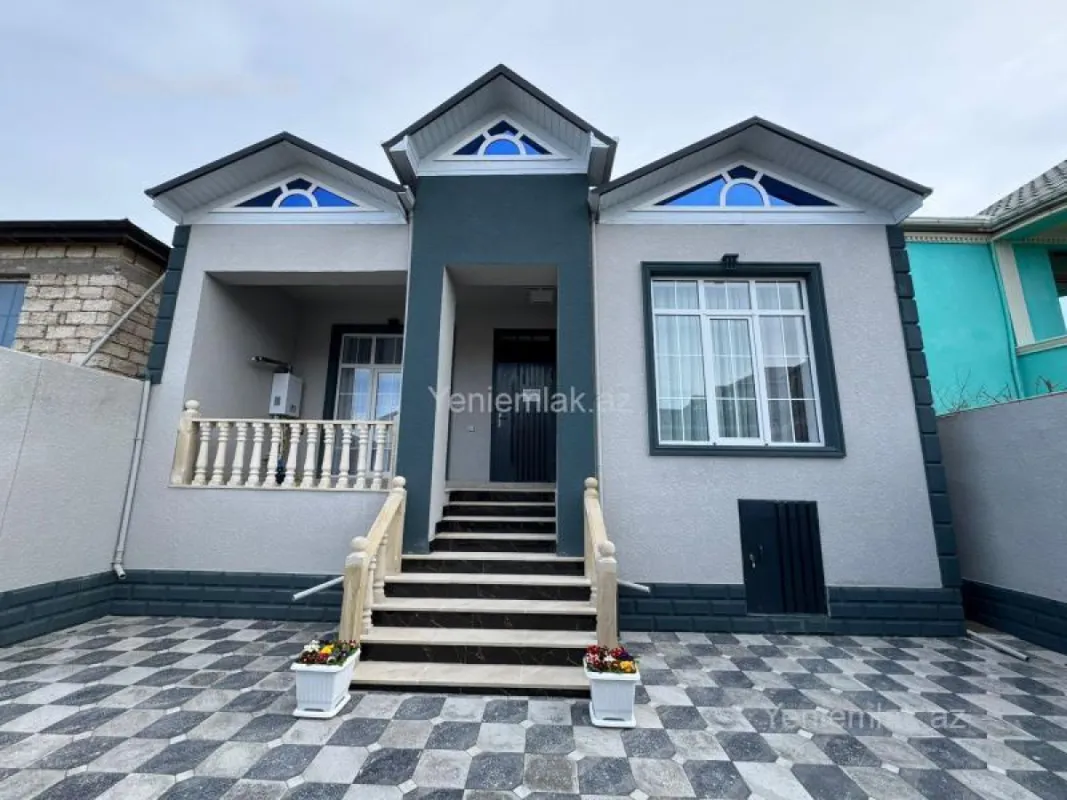 Satılır 4 otaqlı həyət evi 120 m²